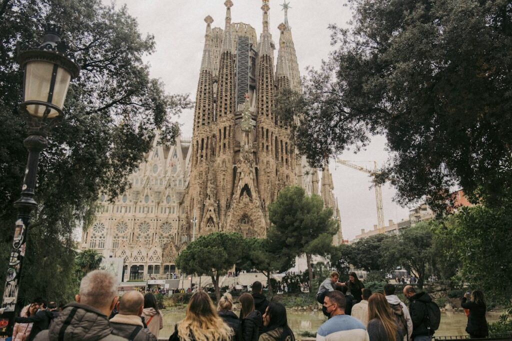 Sagrada Familia Barcelona - Travel Meadow Guide