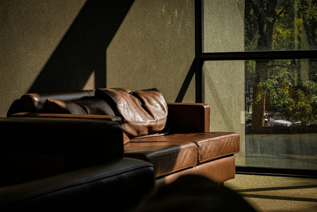 Boutique Hostel Common Room Cozy - Travel Meadow Guide