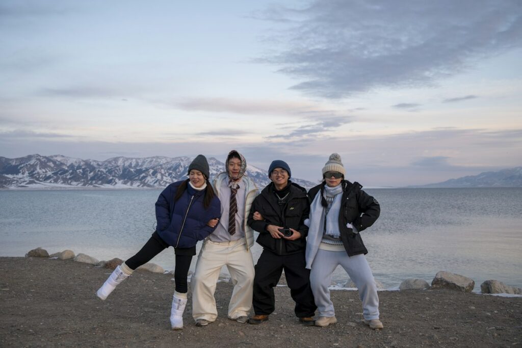 Winter Coat Snow Mountains Travel - Travel Meadow Guide